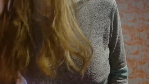 Erika online show from February 23, 2025, 8:22 pm