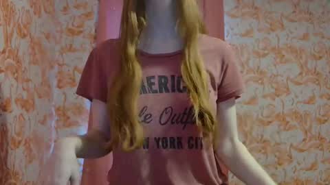 Erika online show from October 10, 2025, 7:13 pm