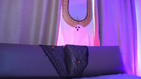  Transmission schedule Monday - Friday 715 am to 200 pm time Colombia  online show from October 25, 2025, 1:07 pm