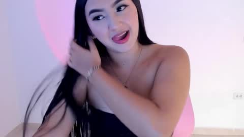   online show from October 26, 2025, 1:22 am