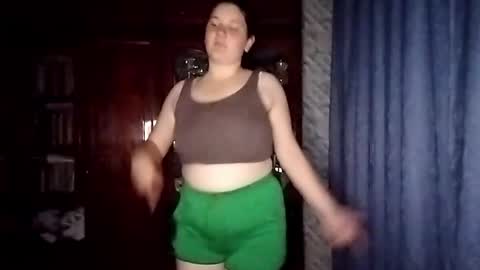 Snapshot of shellydiffley chatting on June 13, 2026, 6:28 pm Shelly online show from June 13, 2026, 6:28 pm
