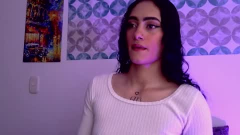 Snapshot of shelsy_d chatting on April 7, 2026, 8:31 pm S H E L S Y online show from April 7, 2026, 8:31 pm