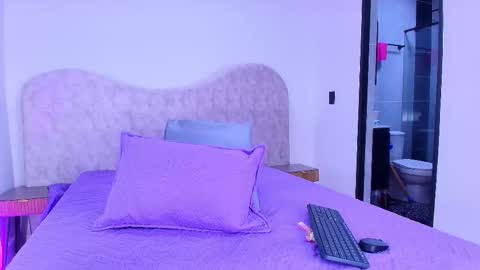 Shelsy online show from November 15, 2025, 11:51 am