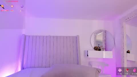 Snapshot of shelynna_azzul chatting on July 1, 2026, 1:02 pm shelynna_azzul online show from July 1, 2026, 1:02 pm