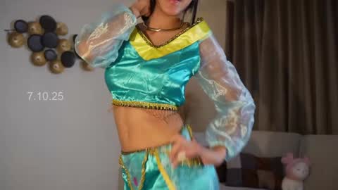  In instagram shena nomy online show from October 7, 2025, 10:07 pm