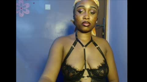 Snapshot of shena_xnomy chatting on July 6, 2026, 3:14 pm Favour online show from July 6, 2026, 3:14 pm