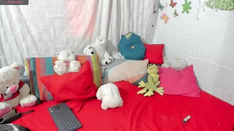  Maria Saenz online show from December 7, 2024, 12:13 pm