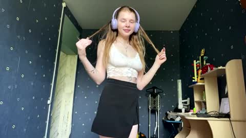 Snapshot of sherlyncreagh chatting on May 14, 2026, 8:21 am Kaayy online show from May 14, 2026, 8:21 am