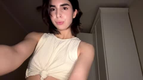 Snapshot of sheryllmafua chatting on June 2, 2026, 12:29 pm Amy online show from June 2, 2026, 12:29 pm