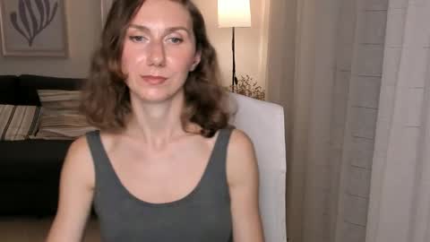 shesleepsnaked online show from February 8, 2025, 9:46 pm