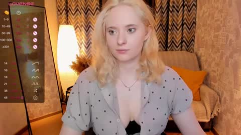 Hello guys my name is Aemilia online show from January 31, 2025, 6:57 am