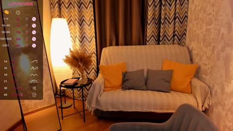 Hello guys my name is Aemilia online show from January 31, 2025, 9:59 am