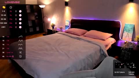 Hello guys my name is Aemilia online show from February 2, 2025, 12:13 pm