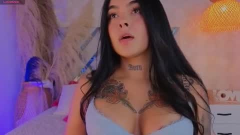 shimmer_lure online show from October 25, 2025, 8:03 pm