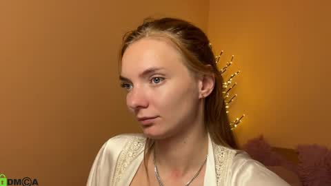 Snapshot of shinelikea_diamond chatting on May 22, 2026, 6:24 pm Alexis online show from May 22, 2026, 6:24 pm