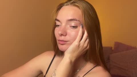 Snapshot of shinelikea_diamond chatting on June 4, 2026, 6:58 pm Alexis online show from June 4, 2026, 6:58 pm