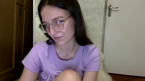 Snapshot of shining_pearl chatting on June 30, 2026, 7:48 pm Jesica online show from June 30, 2026, 7:48 pm