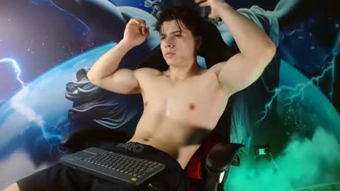 Snapshot of shinobi_grey chatting on December 5, 2024, 2:00 pm  .. shinobi .. online show from December 5, 2024, 2:00 pm