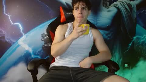 Snapshot of shinobi_grey chatting on December 9, 2024, 2:39 pm  .. shinobi .. online show from December 9, 2024, 2:39 pm