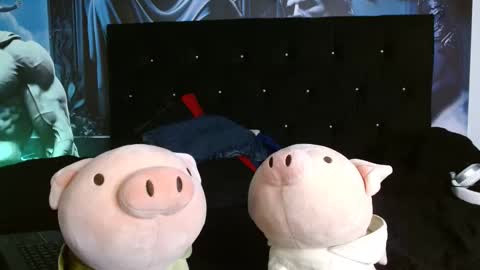 Snapshot of shinobi_grey chatting on December 30, 2024, 5:44 pm  .. shinobi .. online show from December 30, 2024, 5:44 pm