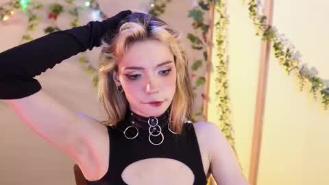 Snapshot of shiny_jail chatting on September 15, 2025, 6:41 pm JennyMira THANK YOU FOR 77 777 online show from September 15, 2025, 6:41 pm