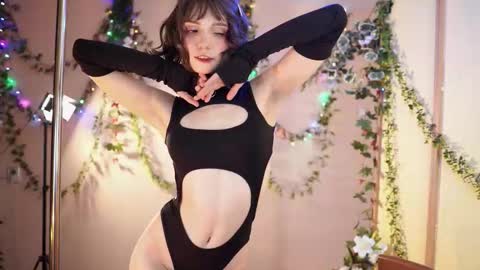 Snapshot of shiny_jail chatting on September 19, 2025, 8:53 pm JennyMira THANK YOU FOR 77 777 online show from September 19, 2025, 8:53 pm