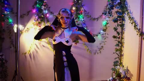 Snapshot of shiny_jail chatting on October 31, 2025, 3:13 pm JennyMira THANK YOU FOR 77 777 online show from October 31, 2025, 3:13 pm