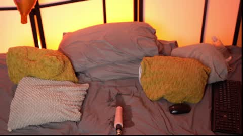 Aurora Lexi Daniela Wendynew online show from April 5, 2026, 12:41 am