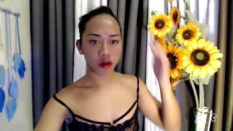shira_cutttiebigcock online show from March 27, 2026, 8:59 am
