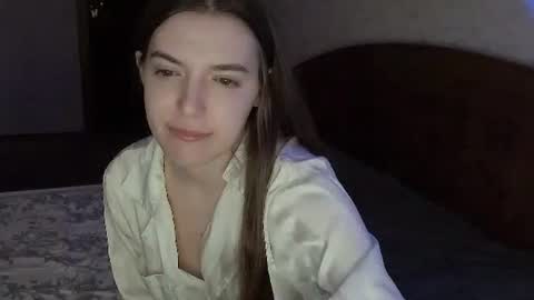 shiraha___rafieru online show from October 22, 2025, 7:35 pm