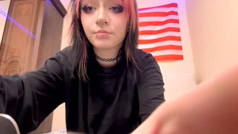 Snapshot of shirleyboulet chatting on February 3, 2026, 8:36 pm Luna online show from February 3, 2026, 8:36 pm