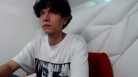 SHIRO online show from April 12, 2026, 12:21 pm