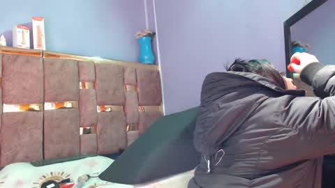 Shizuka online show from December 16, 2025, 3:55 am