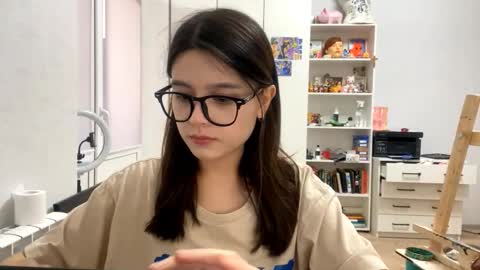Marie online show from March 16, 2026, 2:21 pm