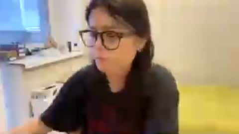 Snapshot of shontagrabowski chatting on June 20, 2026, 2:20 pm Marie online show from June 20, 2026, 2:20 pm