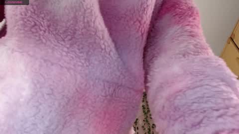 lamai online show from January 26, 2025, 5:34 am