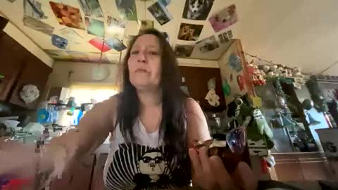 shorty920505 online show from October 25, 2025, 7:08 pm