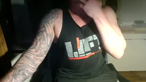 Snapshot of show_on_for_you chatting on June 8, 2026, 9:48 pm show_on_for_you online show from June 8, 2026, 9:48 pm