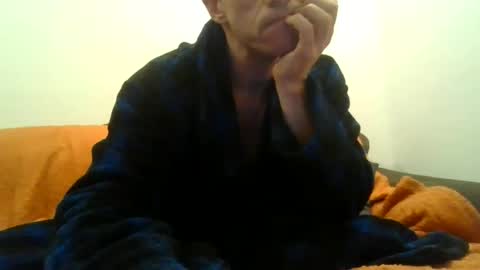 showherenow online show from February 3, 2026, 6:11 am