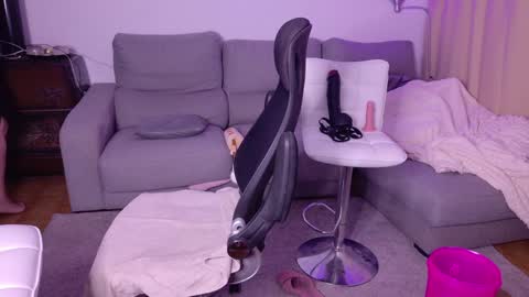 Mimi   online show from January 27, 2025, 7:13 pm