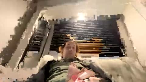 shred4dayz420 online show from May 3, 2026, 8:31 am