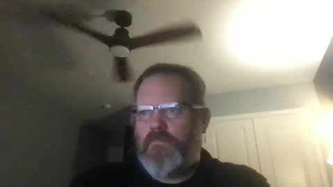 Snapshot of shughes740 chatting on November 23, 2025, 1:27 am shughes740 online show from November 23, 2025, 1:27 am