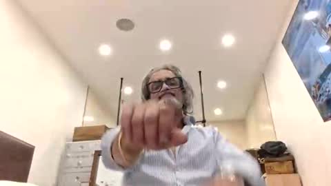 shuim66 online show from January 18, 2026, 8:29 am