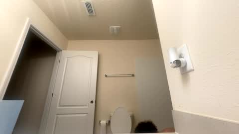 shurthingxx online show from February 17, 2025, 8:19 am