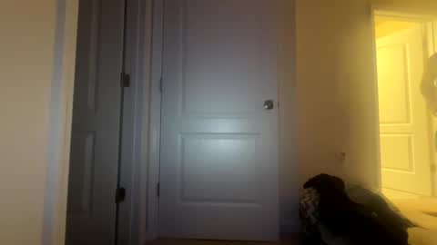 shurthingxx online show from February 26, 2025, 3:42 am