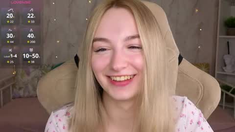 Snapshot of shy__polly chatting on April 27, 2026, 12:19 am Polly online show from April 27, 2026, 12:19 am