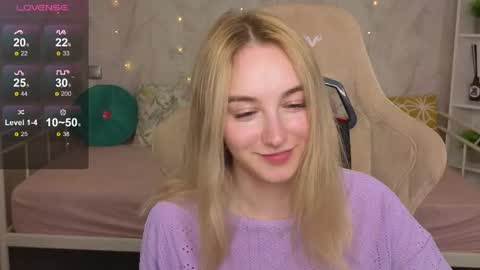 Snapshot of shy__polly chatting on June 11, 2026, 2:53 am Polly online show from June 11, 2026, 2:53 am