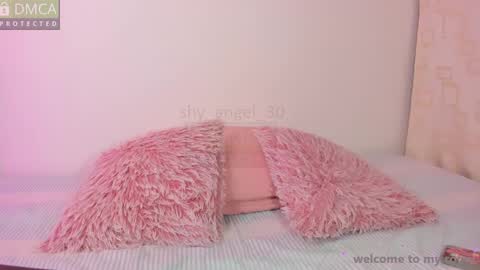 Angel  online show from February 17, 2025, 6:26 pm