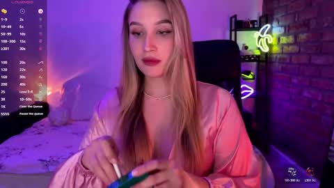 Alice online show from November 23, 2025, 11:26 pm