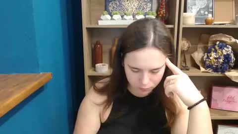 Snapshot of shy_lil chatting on September 29, 2025, 5:56 am shy_lil online show from September 29, 2025, 5:56 am